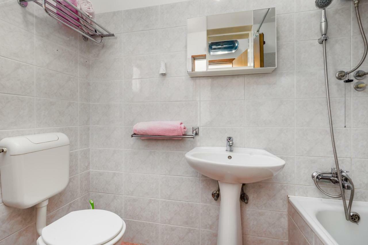 Pinezići Apartmani Strott מראה חיצוני תמונה